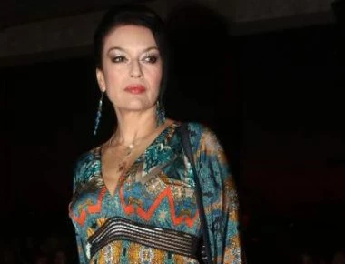 Ε.Φιλίνη: Ενώ πήγαινε στην πρεμιέρα ενεπλάκη σε τροχαίο ατύχημα (βίντεο)